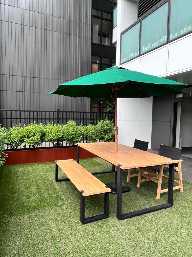 3 Bedroom Apartment In Newmarket Auckland Exterior photo